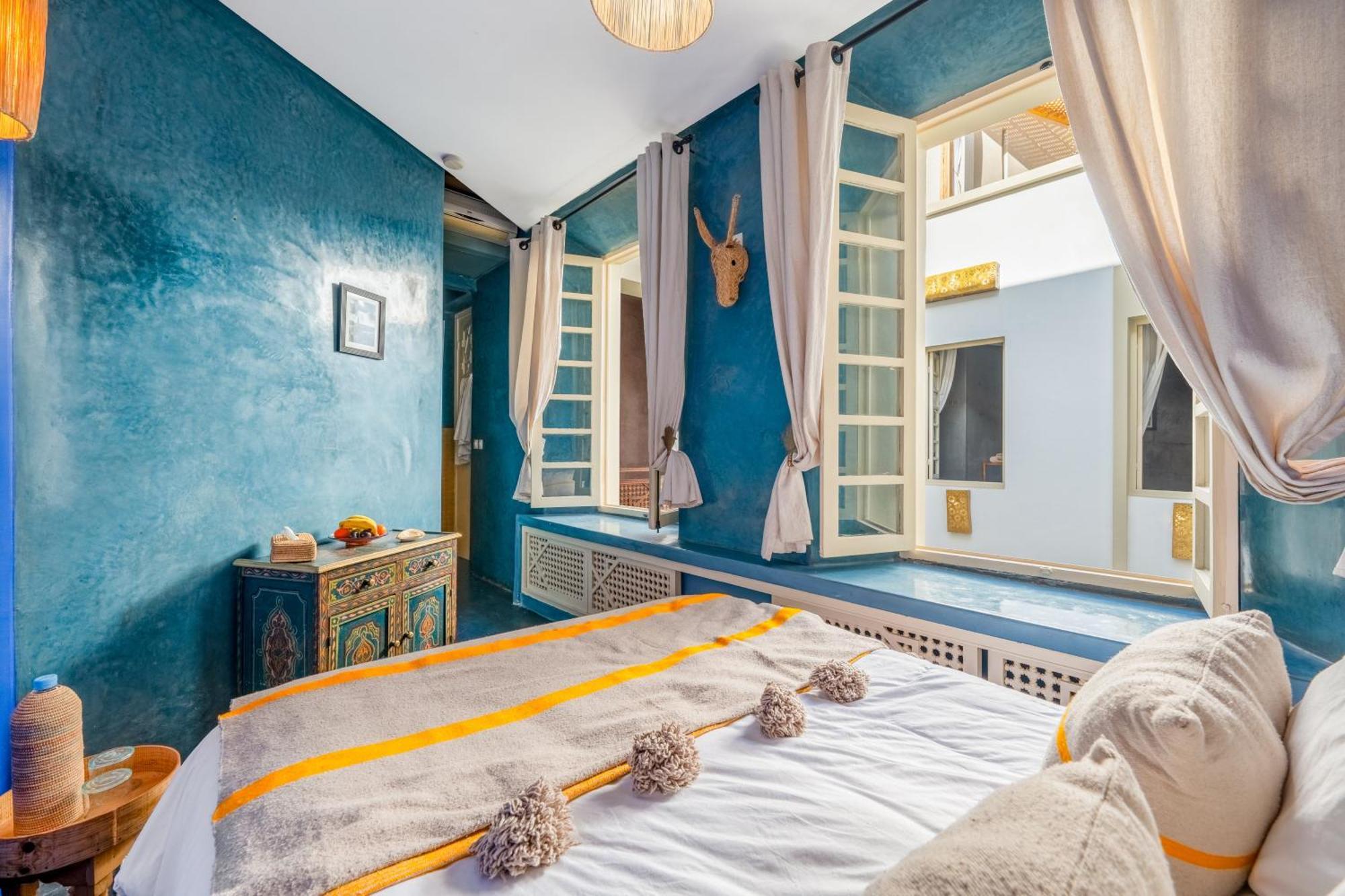 Sabbar Private 4-bedroom With Heated Pool, Free Wifi & Breakfast