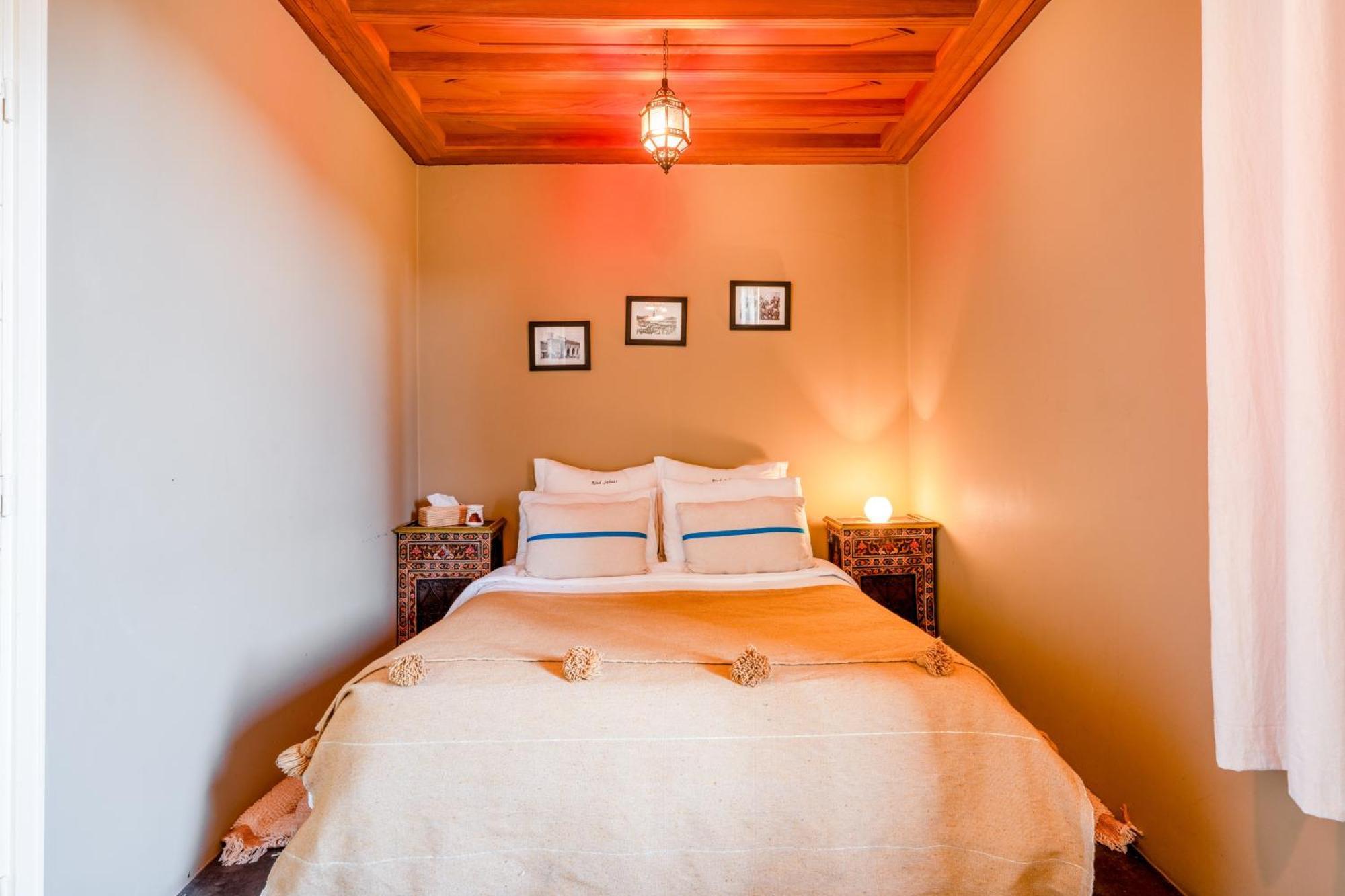 Riad Sabbar Private 4-bedroom With Heated Pool, Free Wifi & Breakfast *