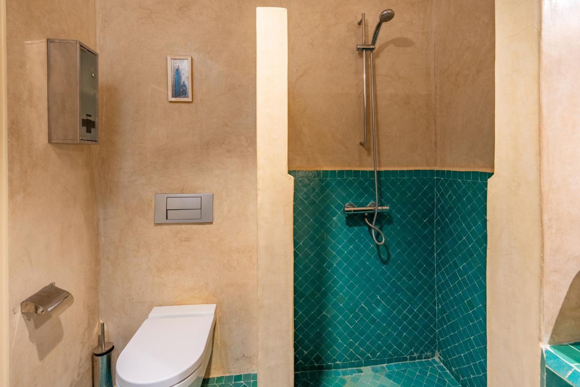 Riad Sabbar Private 4-bedroom With Heated Pool, Free Wifi & Breakfast *